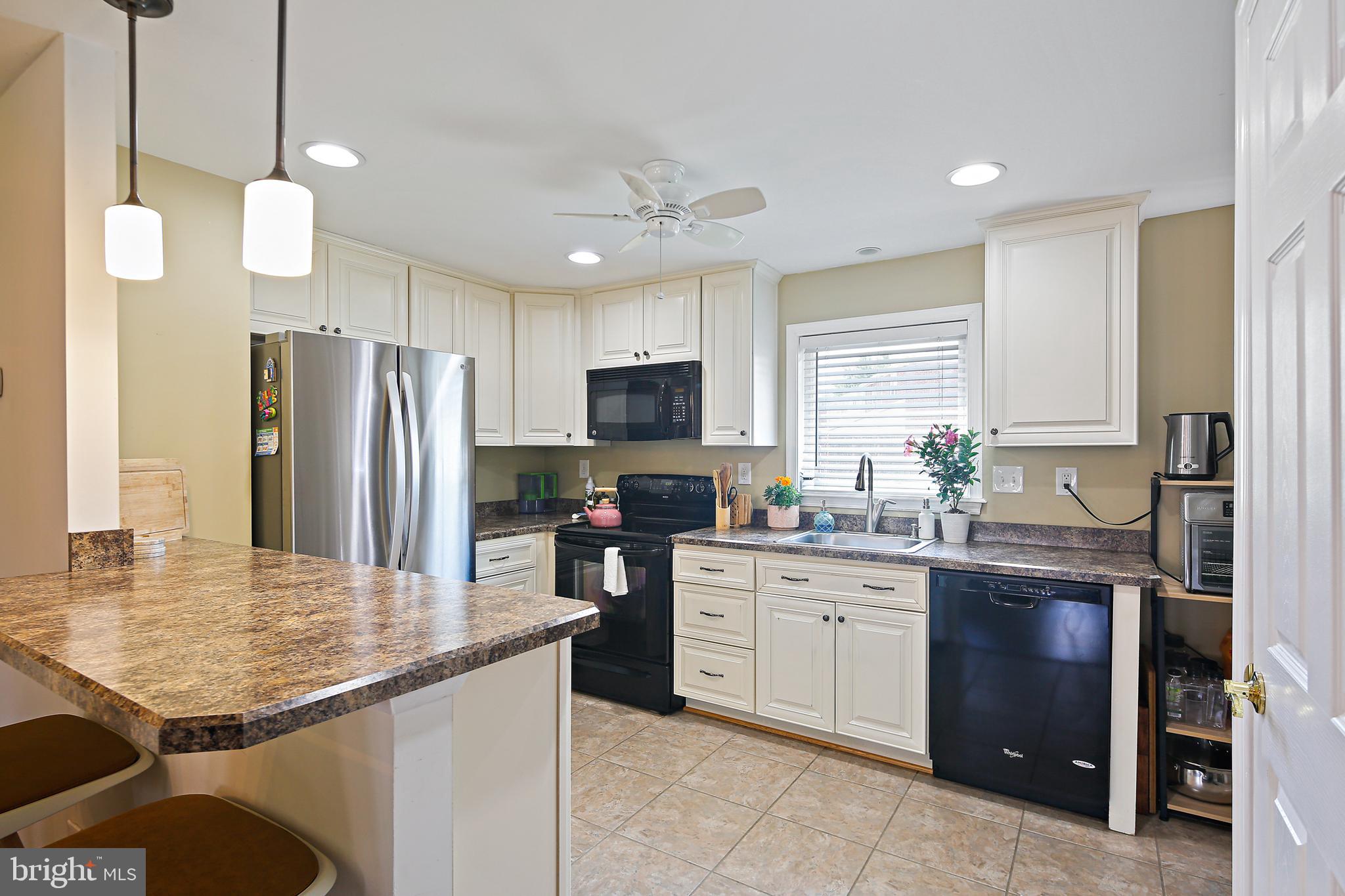 5638 Chelwynd Road Halethorpe, MD 21227 - Photo 4 of 27