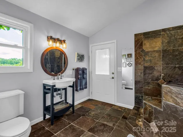 $624,000 | 61 Overbrook Drive, Saluda, NC 28773