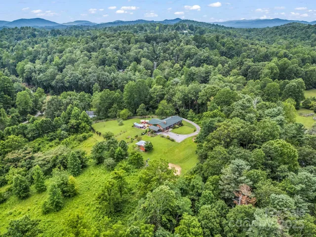 $624,000 | 61 Overbrook Drive, Saluda, NC 28773