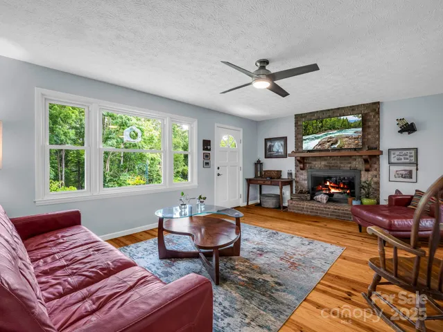 $624,000 | 61 Overbrook Drive, Saluda, NC 28773