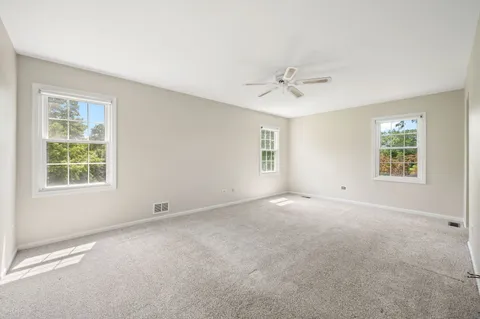 $750,000 | 1392 Terre Drive, Libertyville, IL 60048