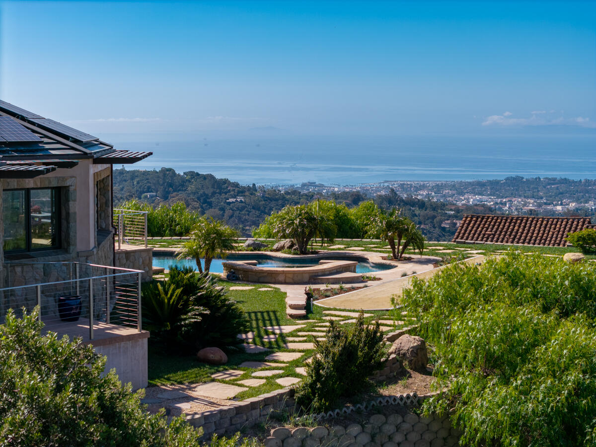 2840 Holly Road Santa Barbara, CA 93105 - Photo 2 of 22 Sweeping Panoramic Views