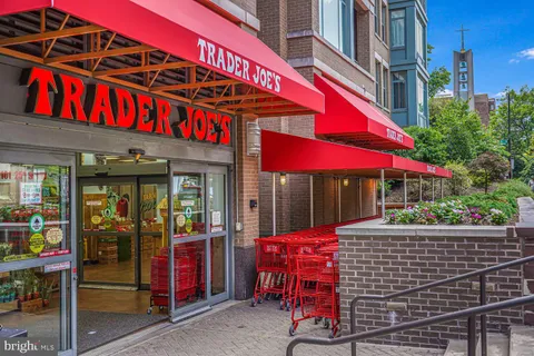 a sign broad on the side of a building