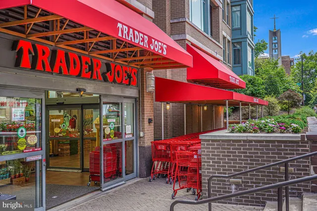 a sign broad on the side of a building