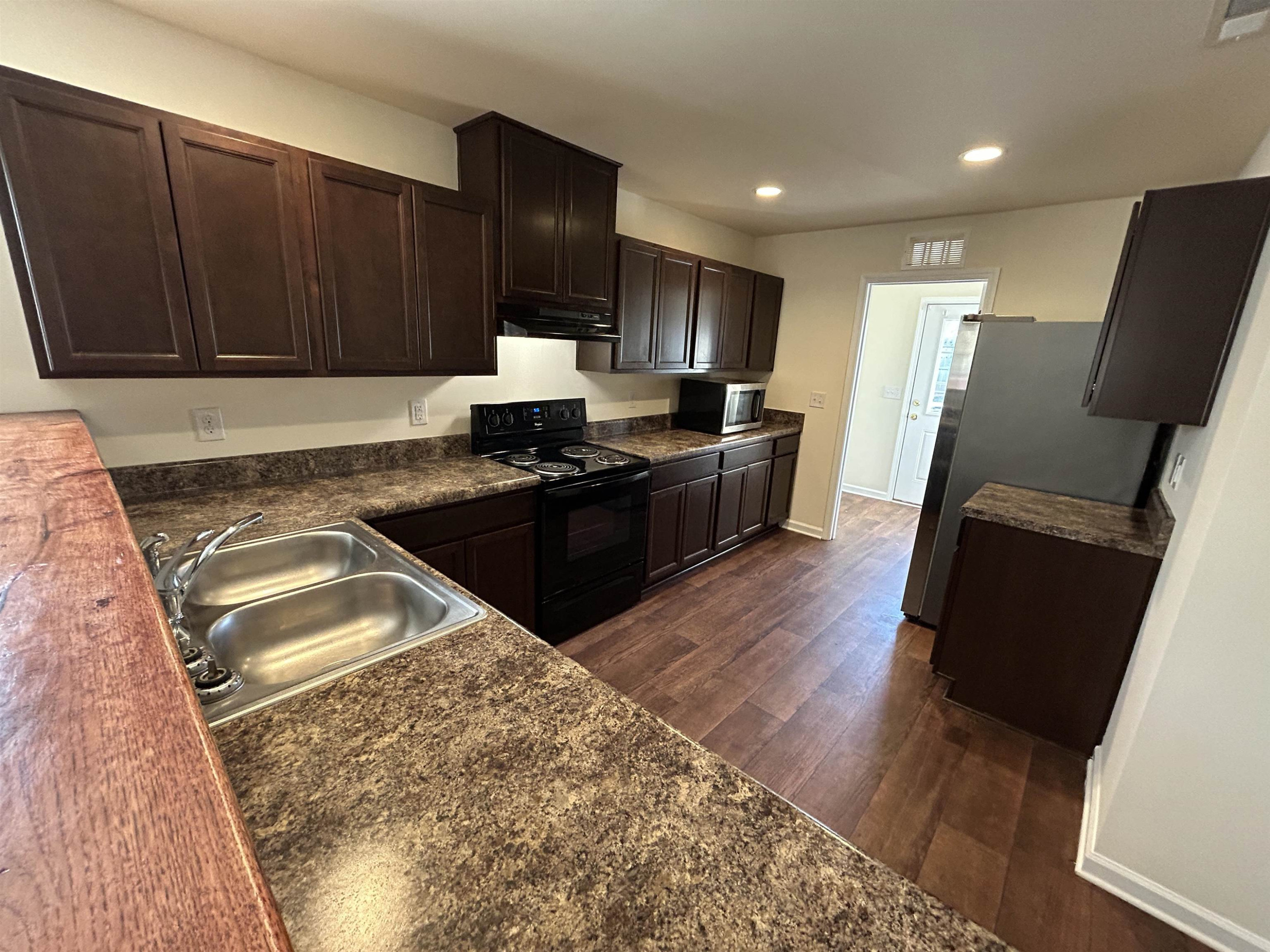 812 Grove Creek Lane Raleigh, NC 27610 - Photo 11 of 27 Photo 11