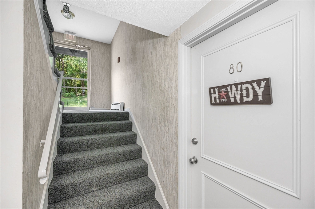 1 Brown Avenue, Unit 380 Amesbury, MA 01913 - Photo 5 of 25 a view of entryway