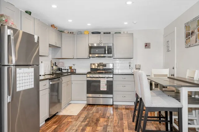 $270,000 | 1 Brown Avenue, Unit 380, Amesbury, MA 01913