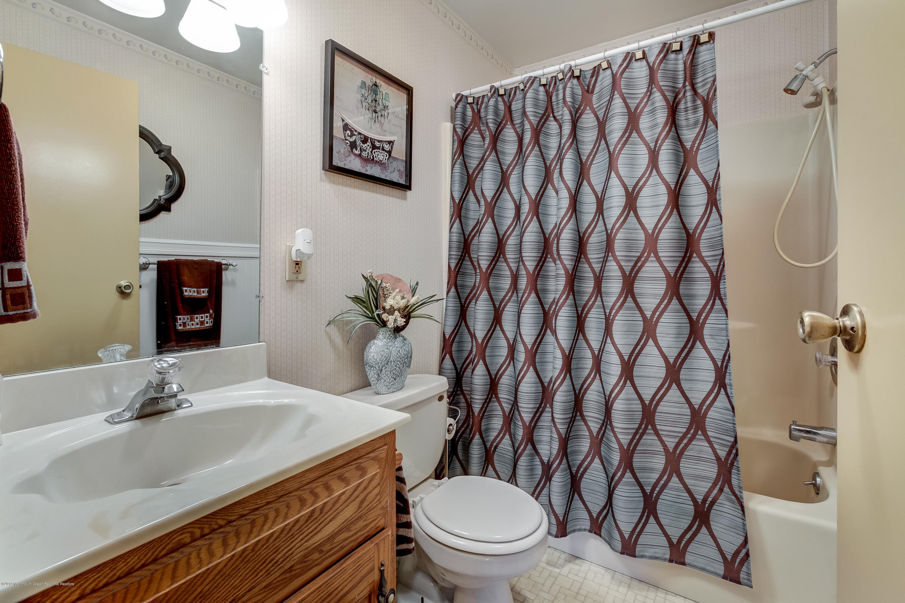 104 South New Prospect Road Jackson, NJ 08527 - Photo 13 of 24 014_Bathroom
