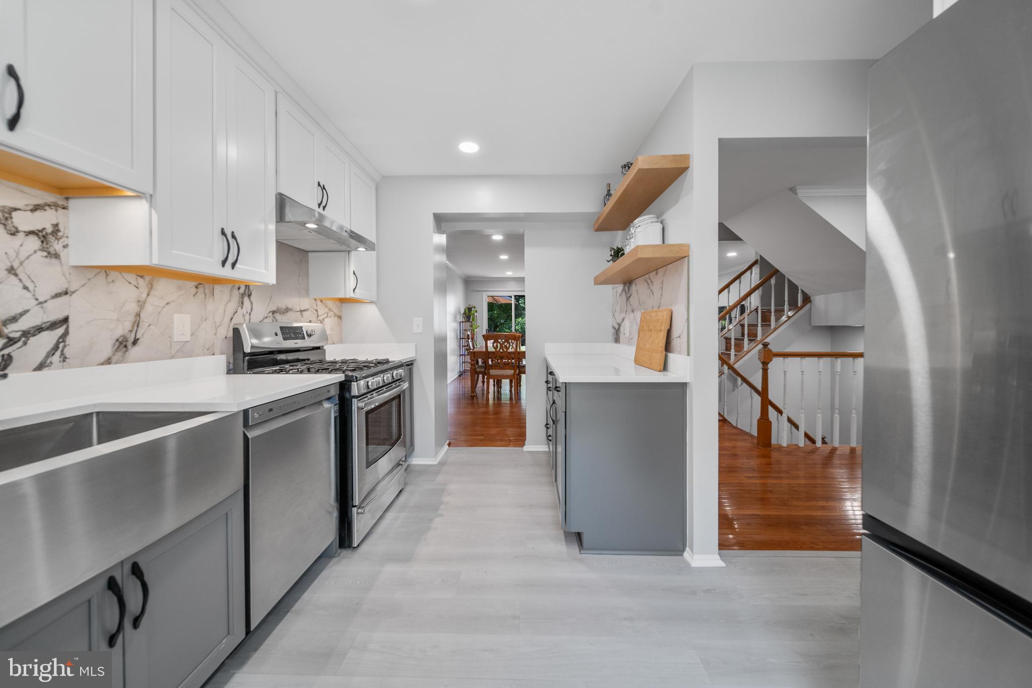 5962 Powell's Landing Road Burke, VA 22015 - Photo 6 of 59 Kitchen