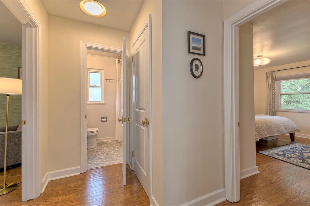 298 Hawthorne Road Pittsburgh, PA 15209 - Photo 13 of 35 Gallery Image 13