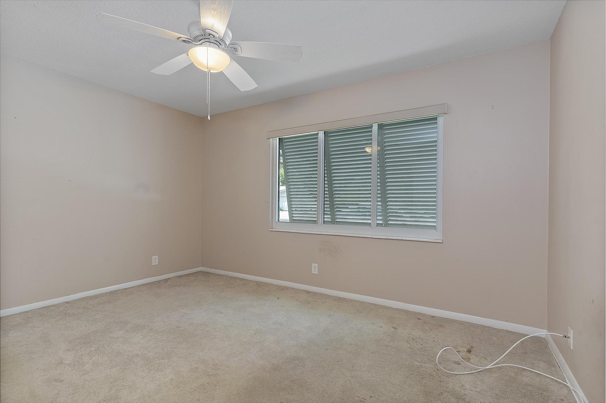 119 Norfolk Road Jupiter, FL 33469 - Photo 27 of 45 119 W Norfolk Rd, Jupiter, FL 33469 - -