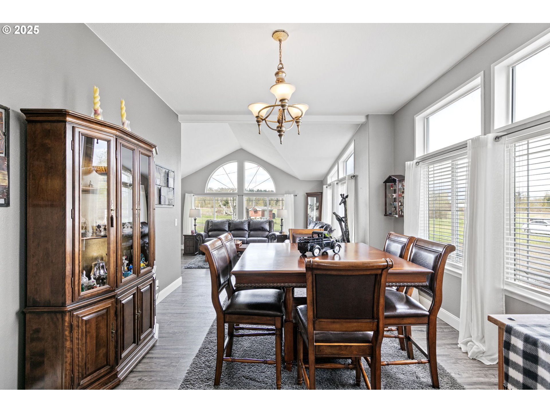 190 Oak Street Monroe, OR 97456 - Photo 9 of 42 Dining Room