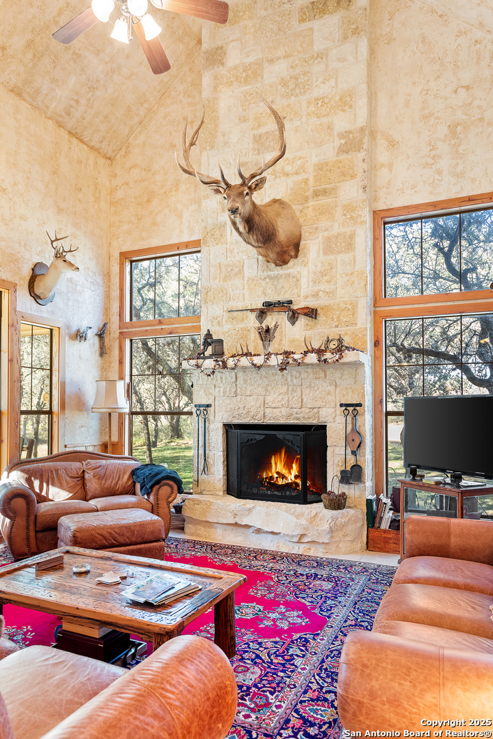 950 River Road Utopia, TX 78884 - Photo 22 of 31