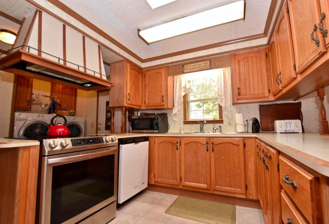 3200 Smeltzer Road, Unit 100 Marion, OH 43302 - Photo 15 of 29 Kitchen