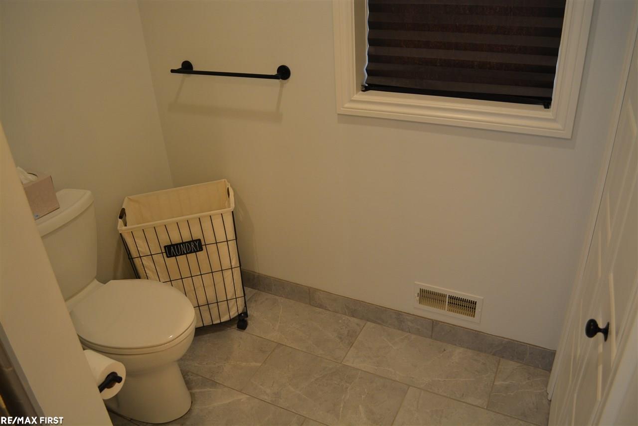 1350 Brewer Road Leonard, MI 48367 - Photo 14 of 73 50025396-13.JPG