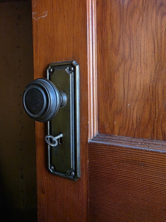 324 1/2 Chestnut Street Clinton, MA 01510 - Photo 16 of 27