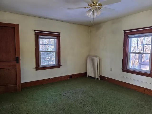 $355,000 | 324 1/2 Chestnut Street, Clinton, MA 01510