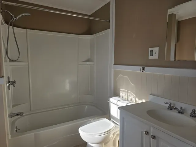 $355,000 | 324 1/2 Chestnut Street, Clinton, MA 01510