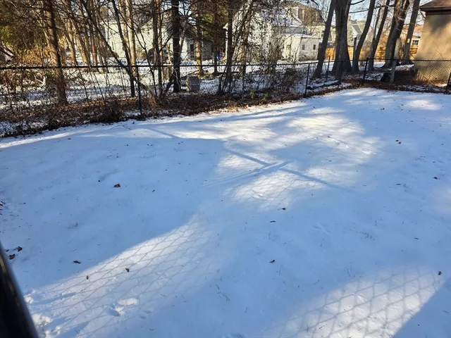 $355,000 | 324 1/2 Chestnut Street, Clinton, MA 01510