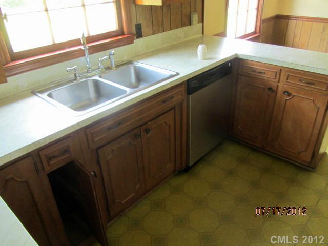 140 Suncrest Road Cherryville, NC 28021 - Photo 5 of 11 Gallery Image 5