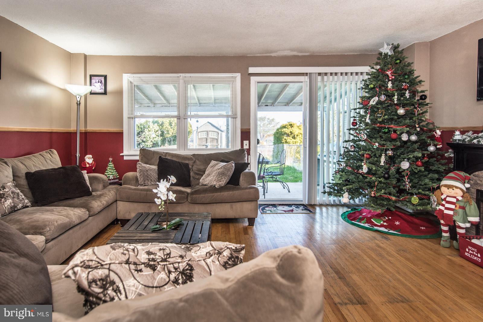 4159 Whiting Road Philadelphia, PA 19154 - Photo 3 of 22 Gallery Image 3