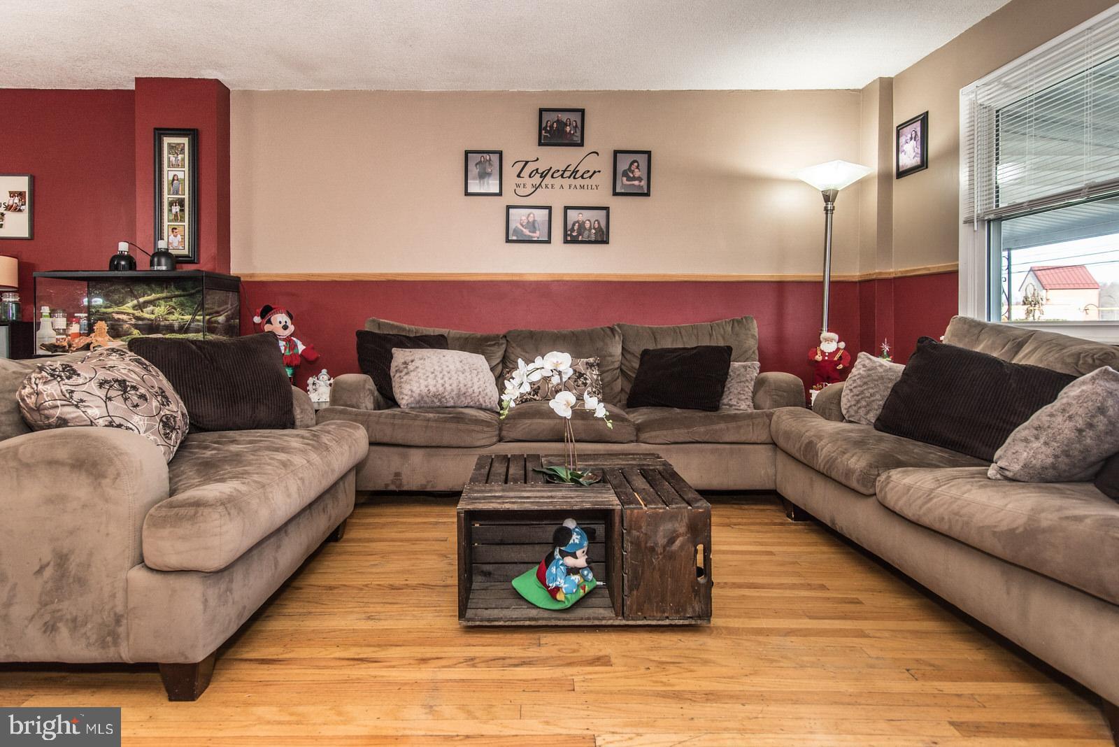 4159 Whiting Road Philadelphia, PA 19154 - Photo 4 of 22 Gallery Image 4