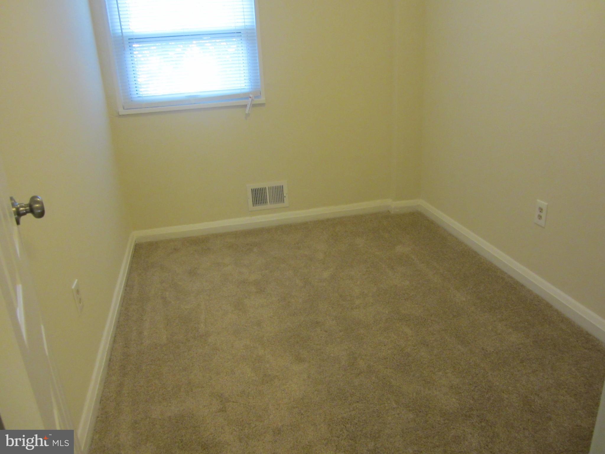 650 Brisbane Road Baltimore, MD 21229 - Photo 16 of 29 Bedroom