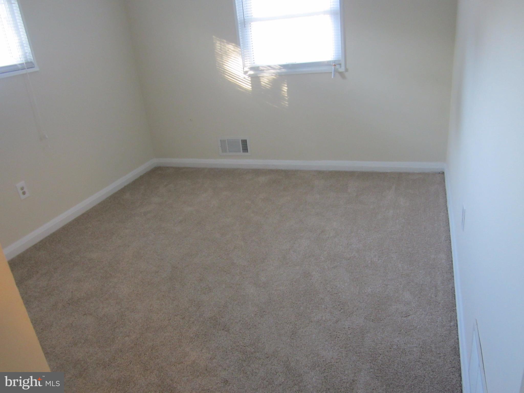 650 Brisbane Road Baltimore, MD 21229 - Photo 17 of 29 Bedroom