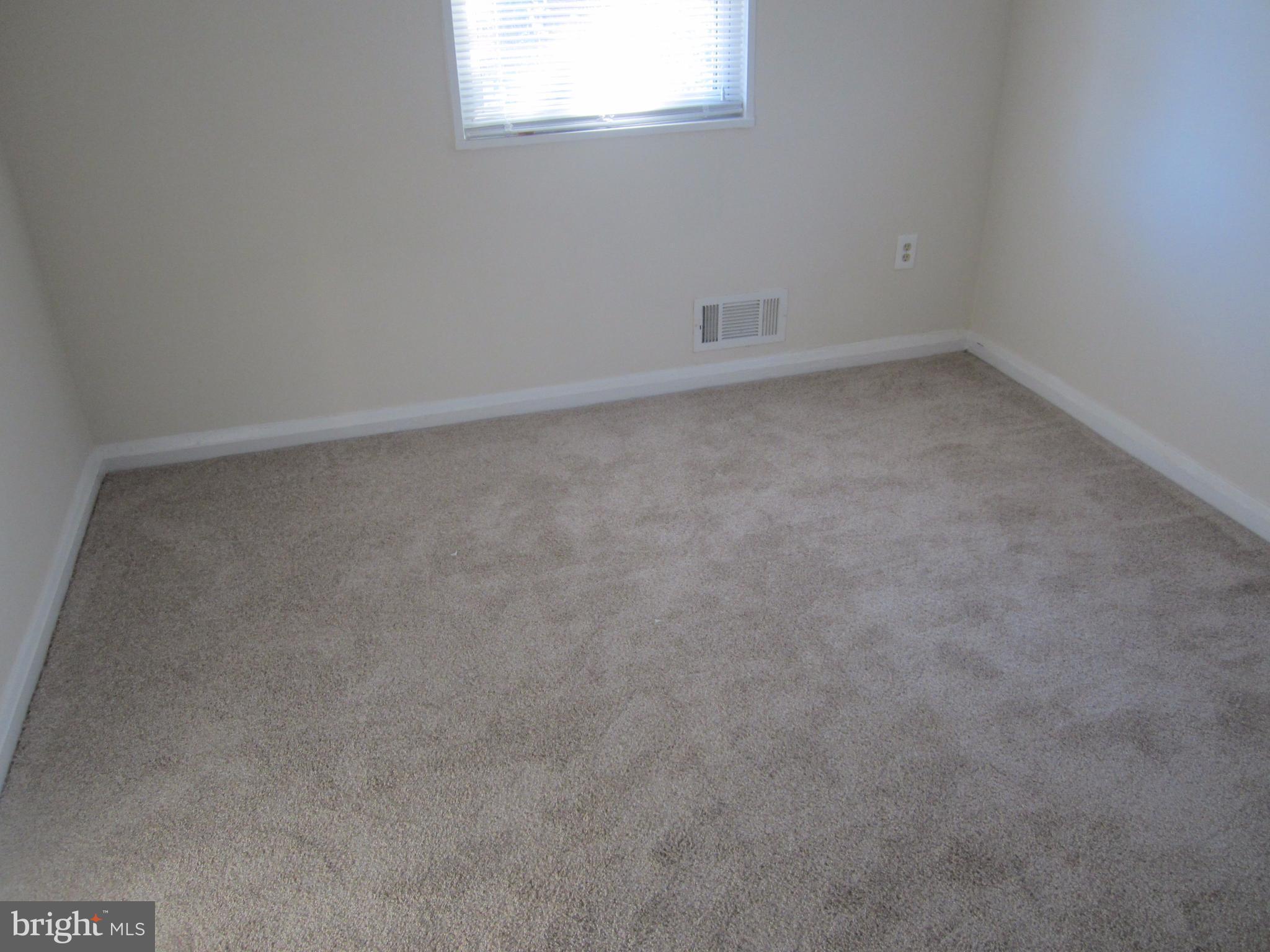 650 Brisbane Road Baltimore, MD 21229 - Photo 18 of 29 Bedroom (Master)