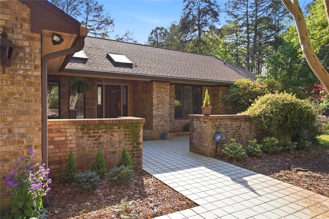302 Petty Road Seneca, SC 29672 - Photo 6 of 49