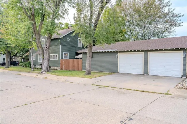 $256,000 | 630 South Evergreen Avenue, Chanute, KS 66720