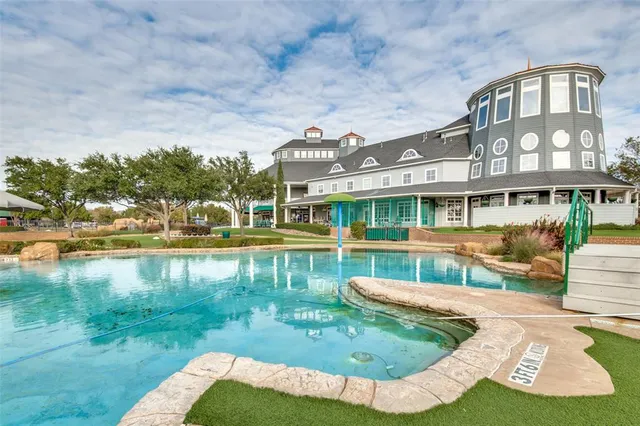 $2,500 | 1013 Bruni Court, Aubrey, TX 76227