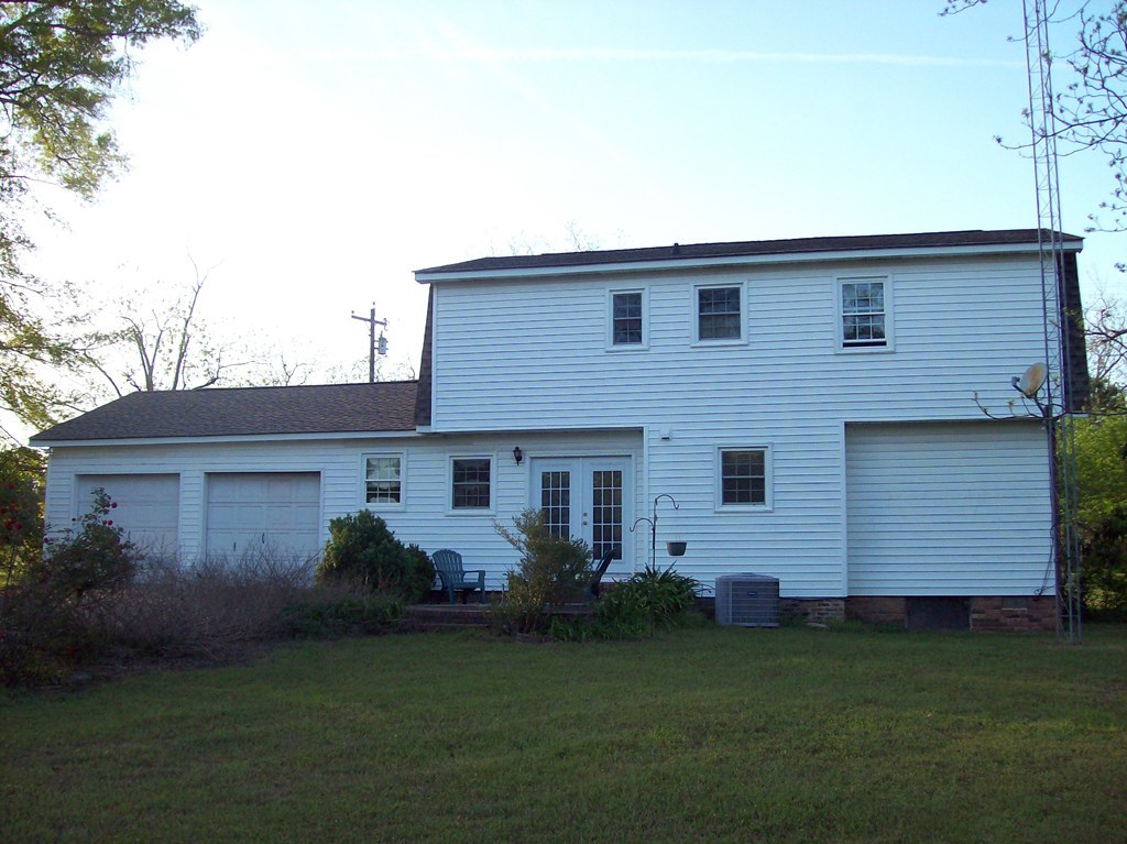 236 Chambers Road Macon, GA 31217 - Photo 21 of 29 a front view of a house with garden