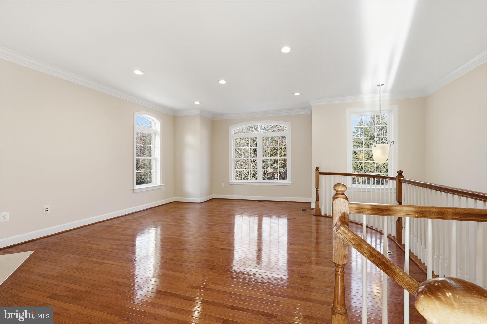 411 Spring Street Herndon, VA 20170 - Photo 12 of 46