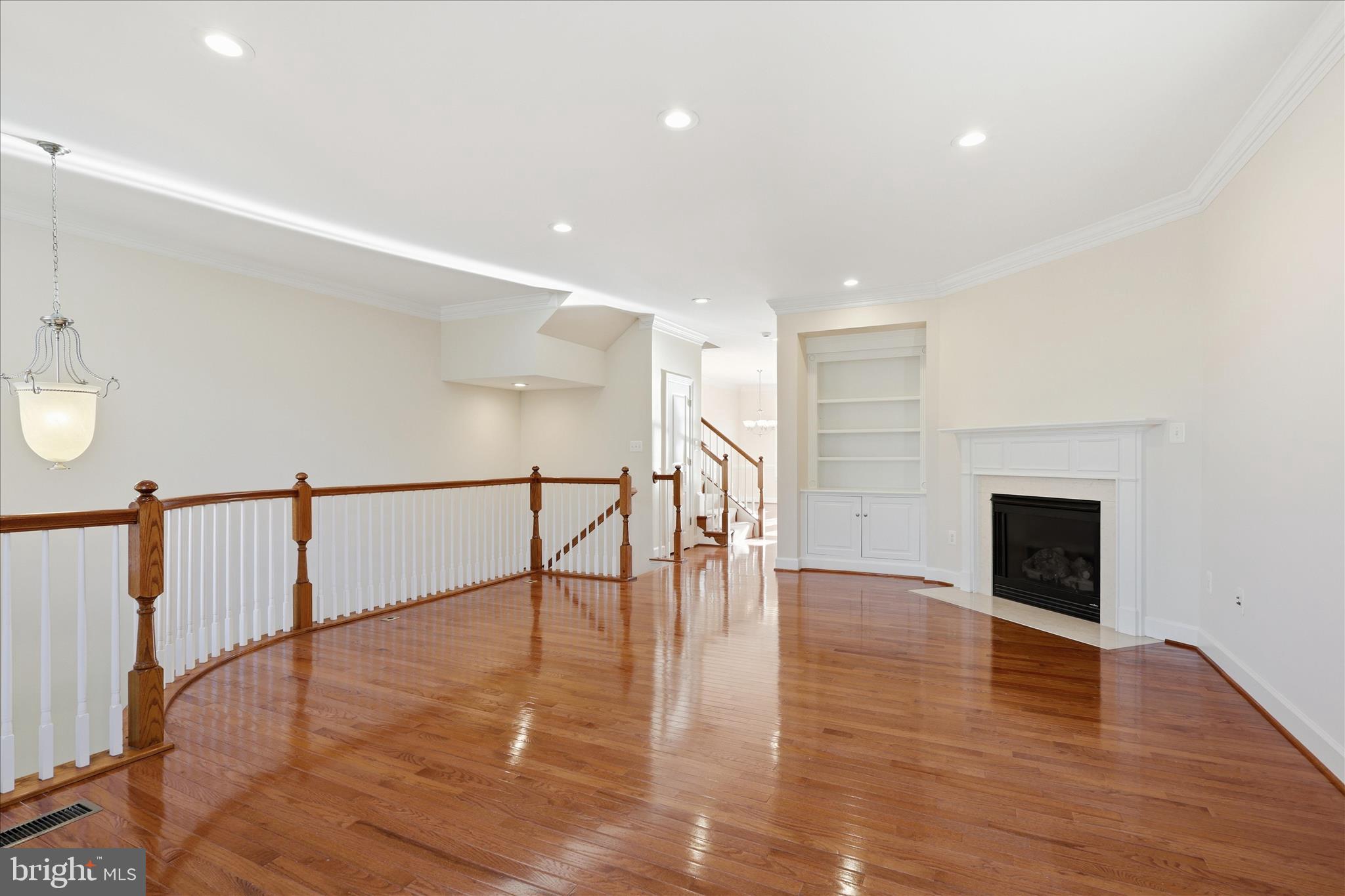 411 Spring Street Herndon, VA 20170 - Photo 14 of 46