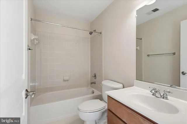 $790,000 | 411 Spring Street, Herndon, VA 20170