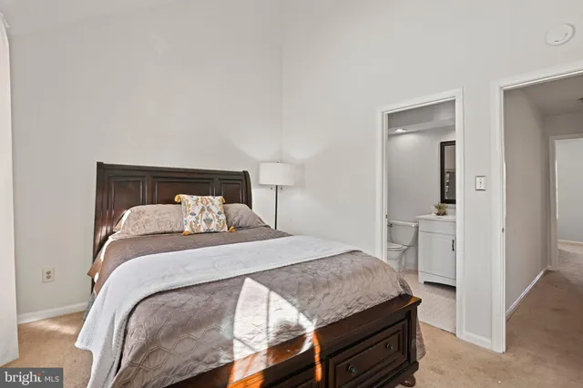 $550,000 | 44025 Aberdeen Terrace, Ashburn, VA 20147