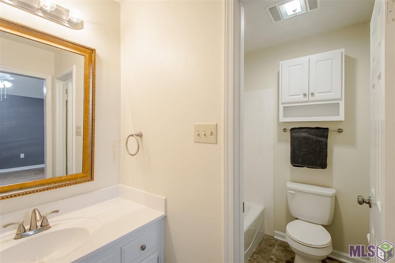 1841 Stonegate Court Baton Rouge, LA 70815 - Photo 13 of 20