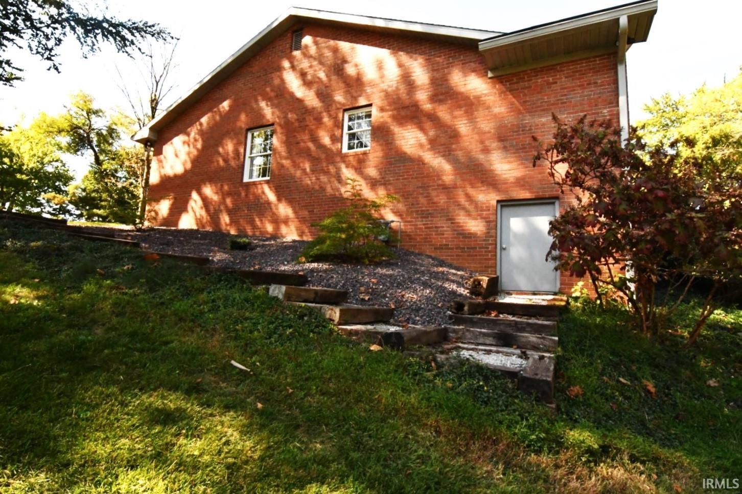 6655 Sharon Road Newburgh, IN 47630 - Photo 4 of 36 Gallery Image 4