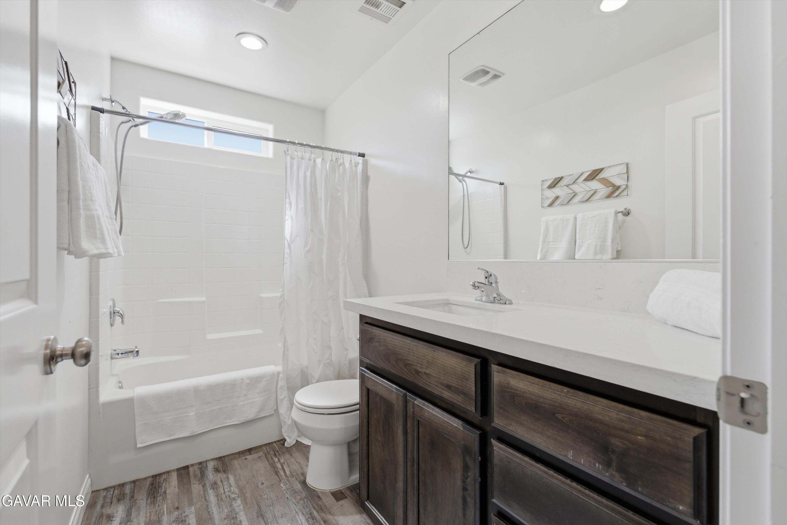1109 Elm Street Tehachapi, CA 93561 - Photo 13 of 29 11-JYP08849