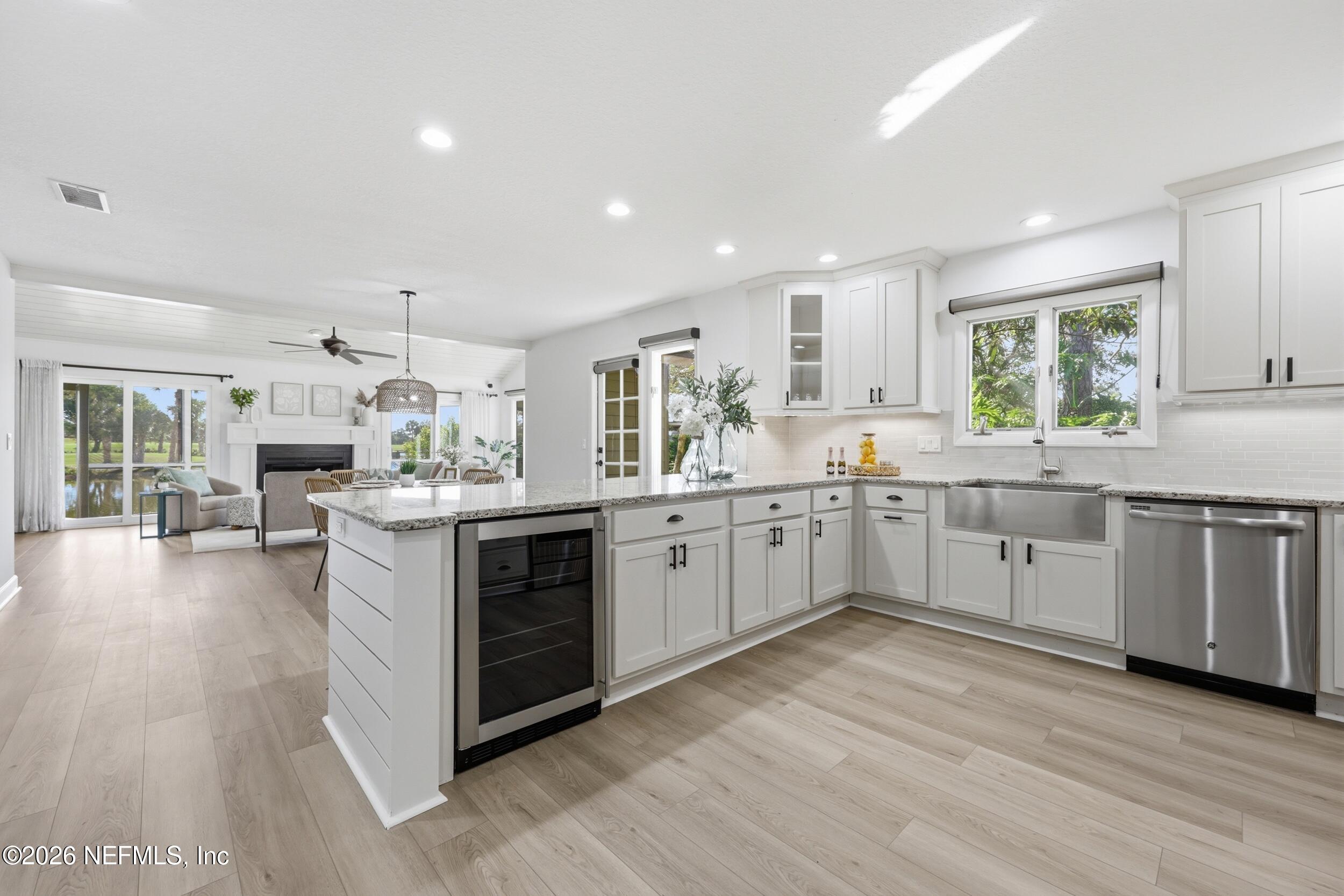 35 Fishermans Cove Road Ponte Vedra Beach, FL 32082 - Photo 9 of 79 Kitchen with beverage refrigerator