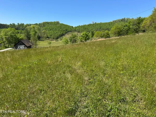 $349,000 | 933 Frog Level Road, Harrogate, TN 37752