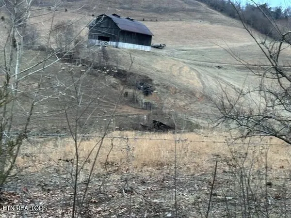 $349,000 | 933 Frog Level Road, Harrogate, TN 37752