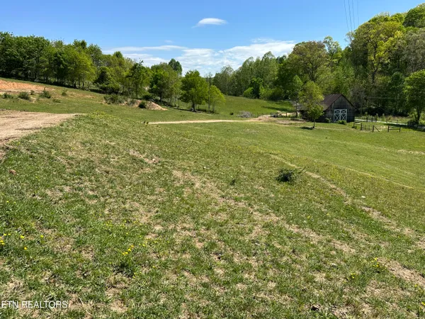 $349,000 | 933 Frog Level Road, Harrogate, TN 37752