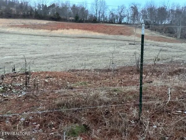 $349,000 | 933 Frog Level Road, Harrogate, TN 37752