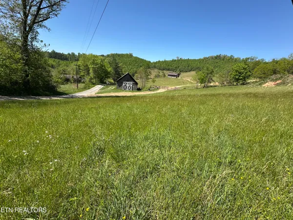 $349,000 | 933 Frog Level Road, Harrogate, TN 37752