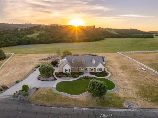 $1,750,000 | 775 Via Del Salinas, Paso Robles, CA 93446
