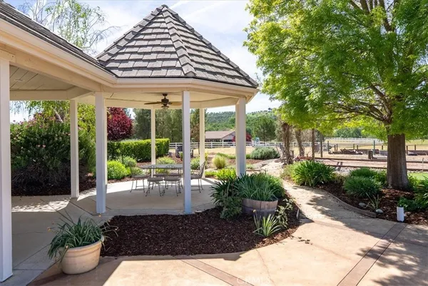 $1,750,000 | 775 Via Del Salinas, Paso Robles, CA 93446