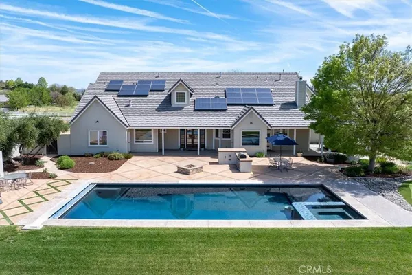 $1,750,000 | 775 Via Del Salinas, Paso Robles, CA 93446