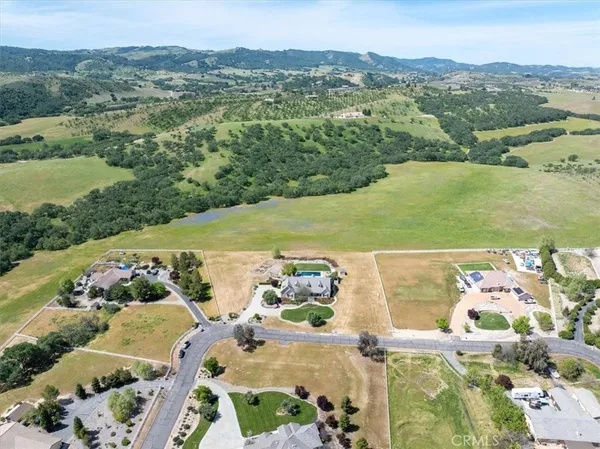 $1,750,000 | 775 Via Del Salinas, Paso Robles, CA 93446